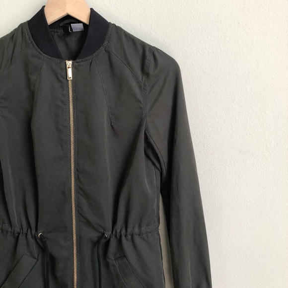 Jacket - Picture 2 of 3